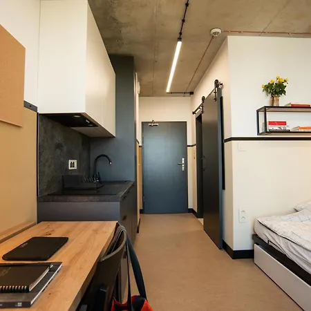 Ht Nest Coliving Apartment Warsaw Exterior photo